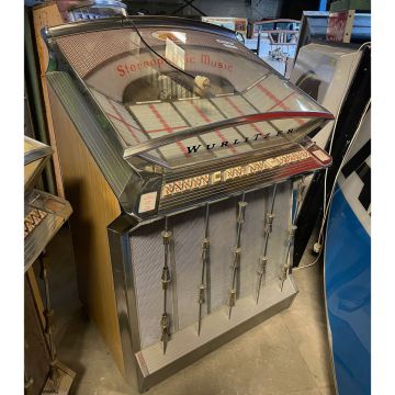 Wurlitzer 2504 Jukebox (1961) - Original